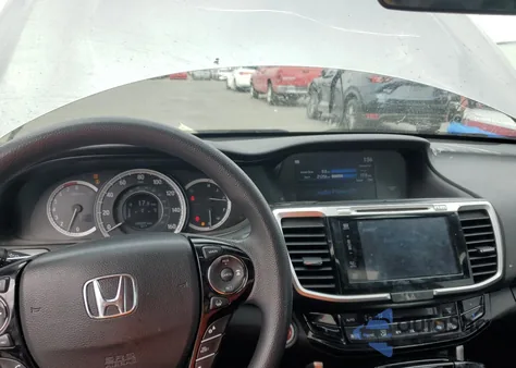 2016 Honda Accord Ex z USA, uszkodzony, nr VIN 1HGCR2F04GA045227